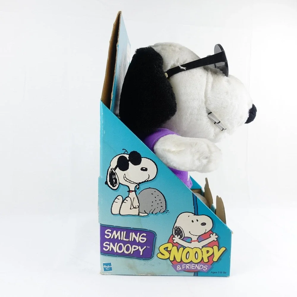 Vintage 1999 Snoopy & Friends Smiling Snoopy Doll Plush Peanuts Joe Cool Hasbro